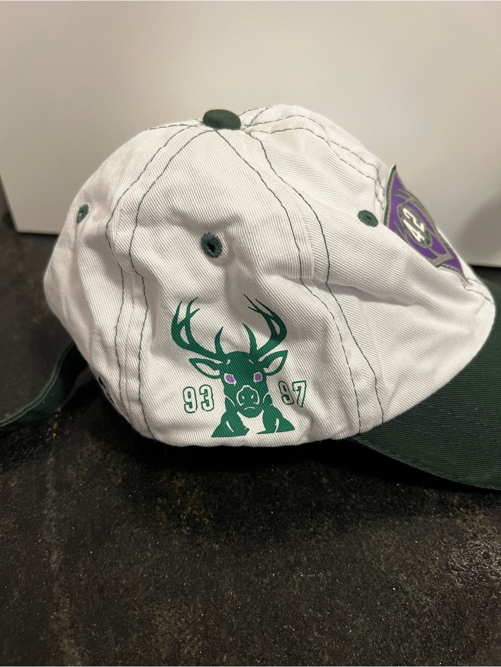 Vintage Milwaukee Bucks Hat - Picture 3 of 5